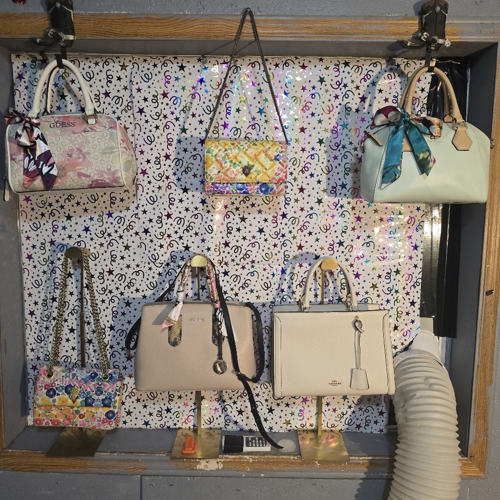 πbags are coming soon.. like post to be notified when i go live T/F & pop ups - Picture 3 of 7